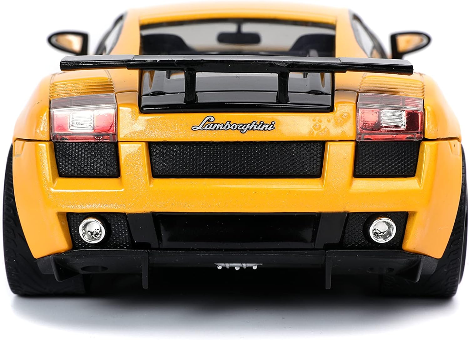 Yellow 1:24 Die-cast Car I82101