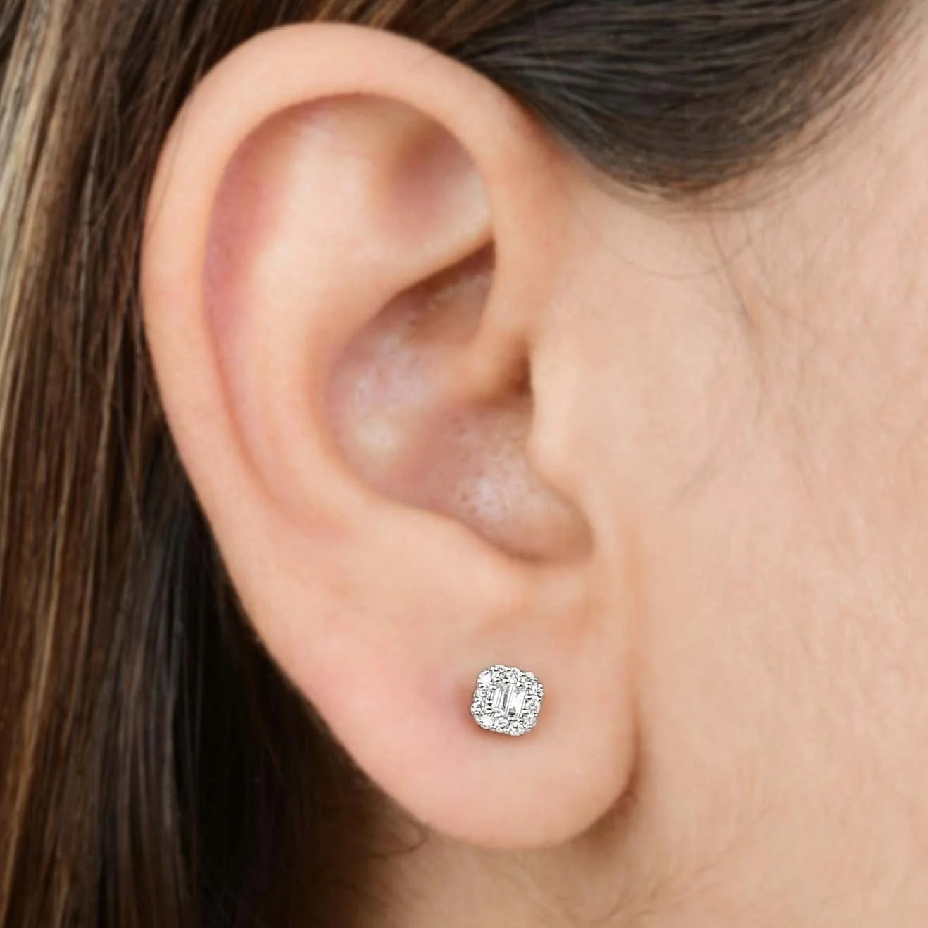 0.22 Ct. Diamond Stud Earrings X8198
