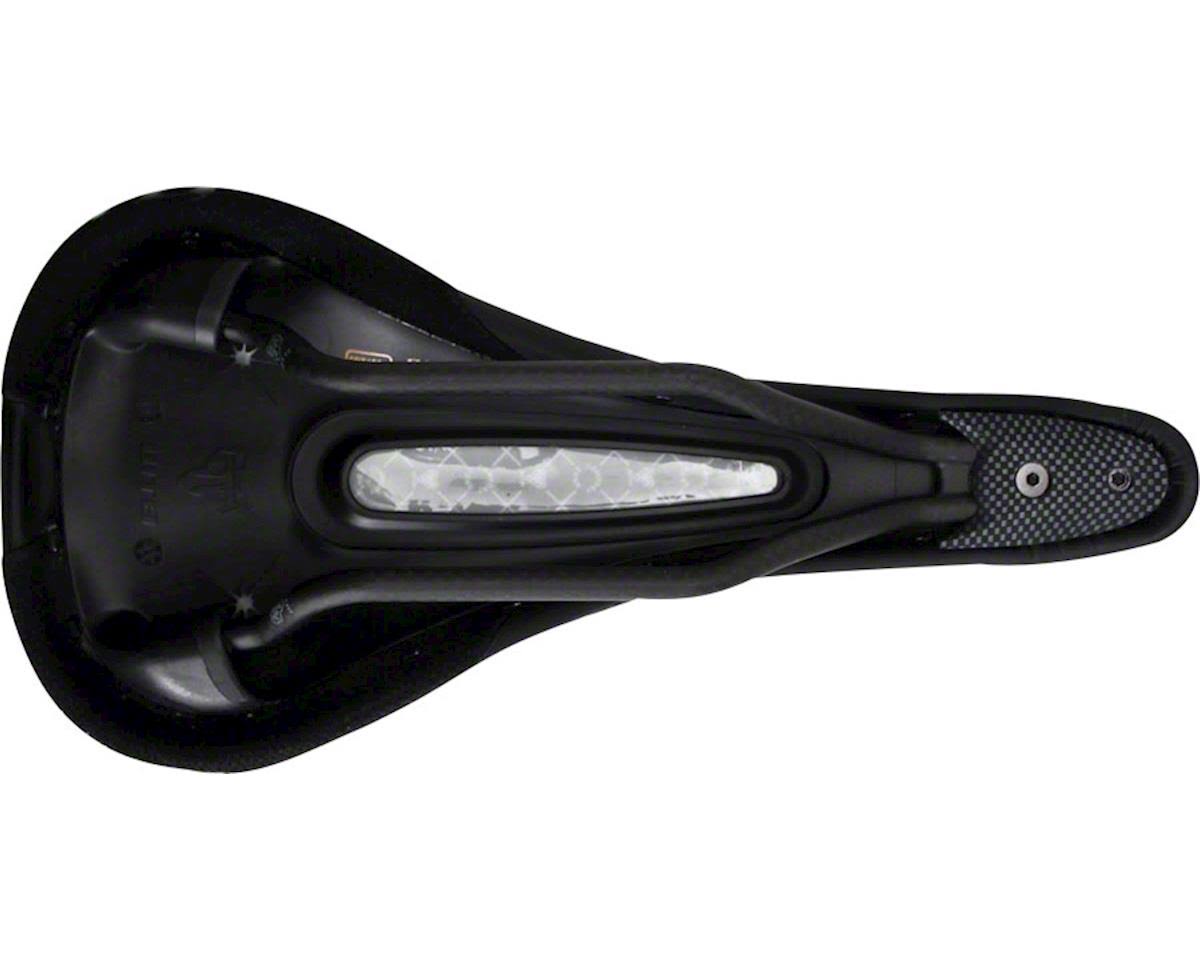 Black Saddle Q54081
