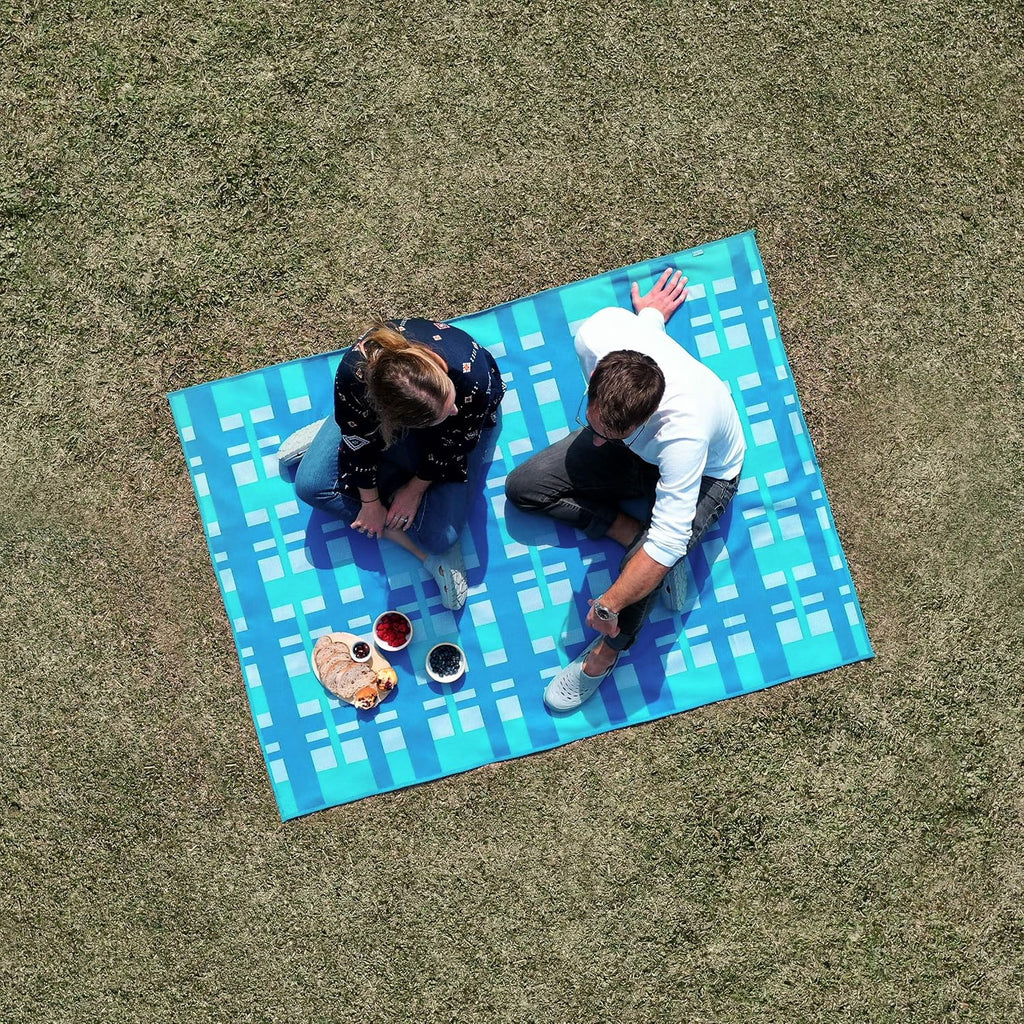 Sand Free Picnic Mat with Carry Handle G95397