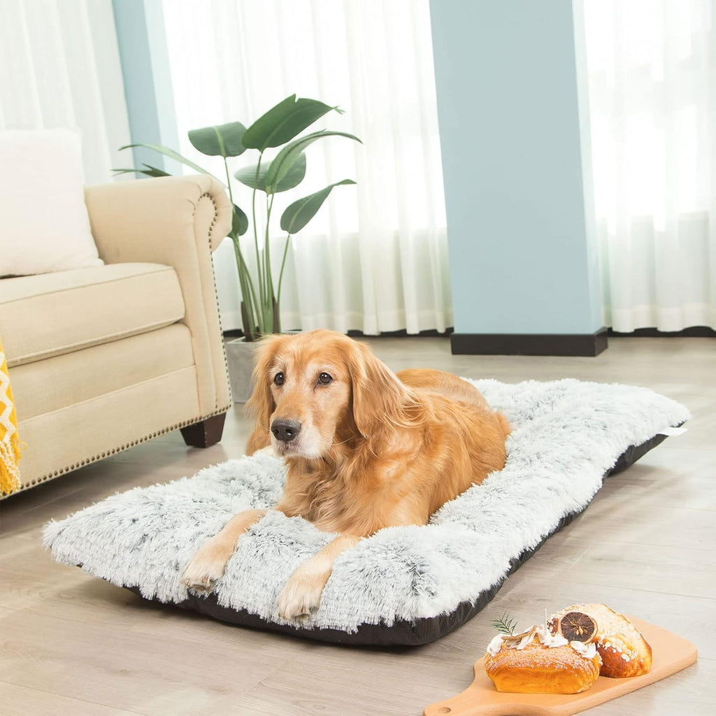 XL Plush Faux Fur Dog Bed with Waterproof Non-Slip Bottom P915